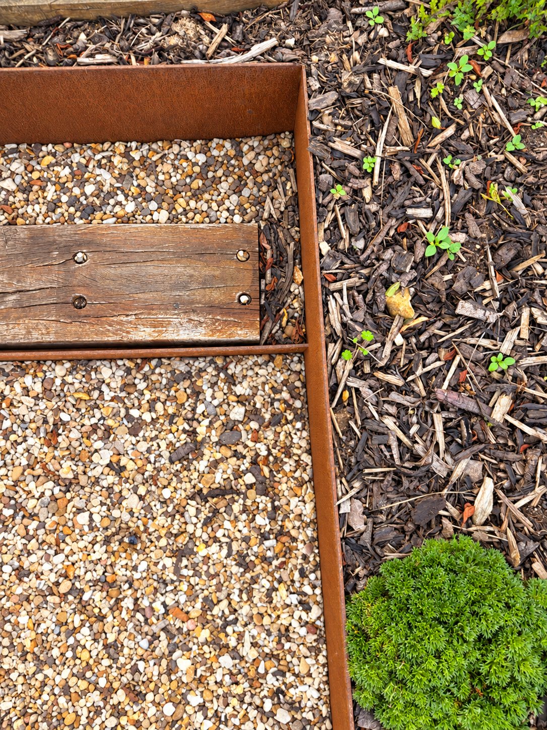 Corten steel edge and gravel detail – The Kent Garden, Hastingleigh
