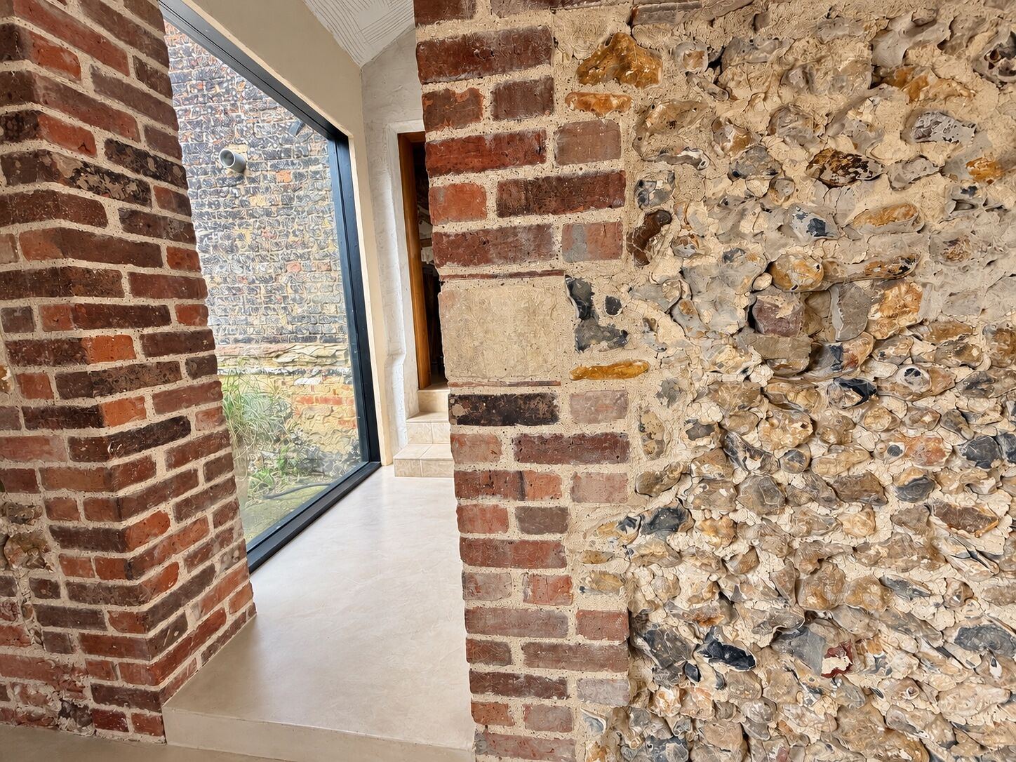175 years of character, kept on show – Sheep shed conversion, Kent, photo 4