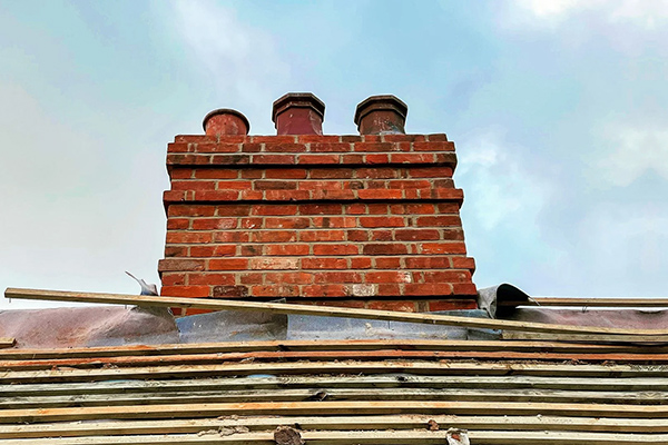UsFew | Listed building and Country Home Specialists | Roof and chimney restoration
