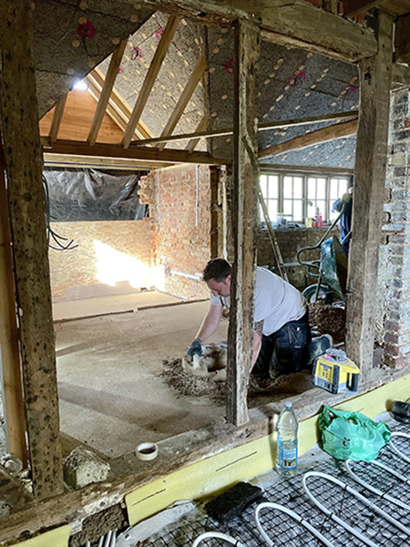 UsFew | We have a close network of teams that specialise in the conservation & restoration of historic buildings